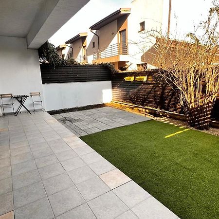 Otopeni Airport Apartment With Private Garden Экстерьер фото